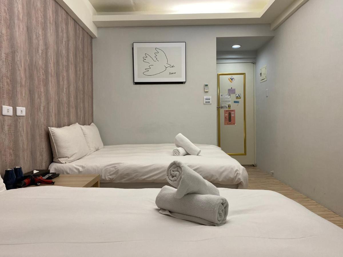 Fengjia Sleep 호텔 타이중 외부 사진
